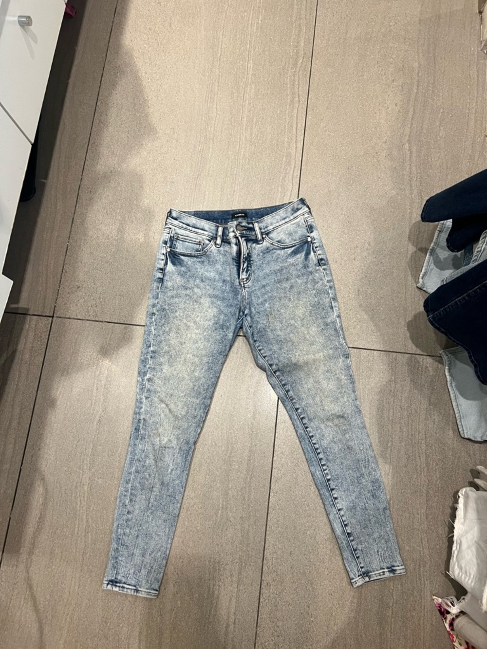 Express Skinny Jeans in Light Acid Wash Blue